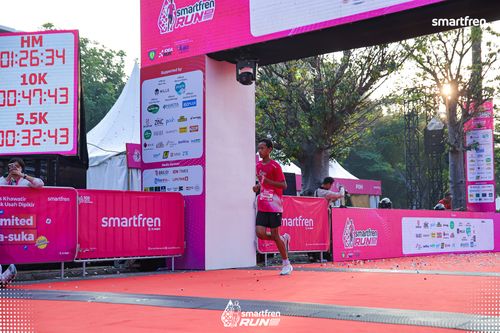 Race photo from Smartfren Run 2025 