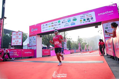 Race photo from Smartfren Run 2025 