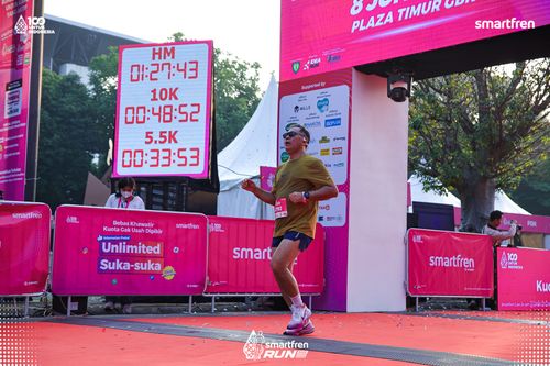 Race photo from Smartfren Run 2025 