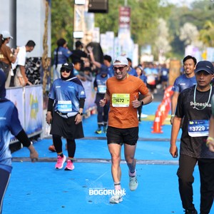 Race photo from BOGORUN 2026