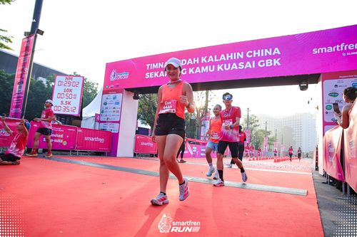 Race photo from Smartfren Run 2025 