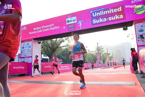 Race photo from Smartfren Run 2025 