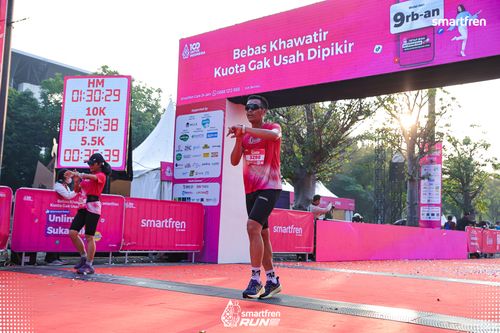 Race photo from Smartfren Run 2025 
