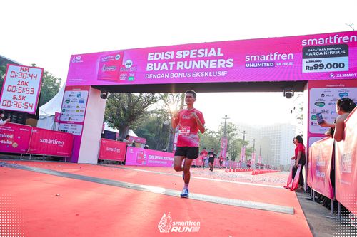 Race photo from Smartfren Run 2025 