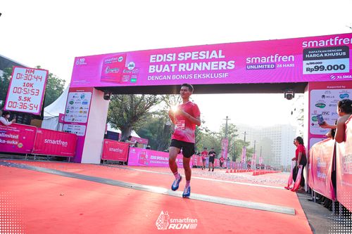 Race photo from Smartfren Run 2025 