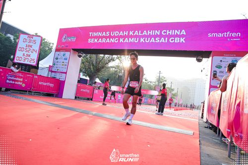 Race photo from Smartfren Run 2025 