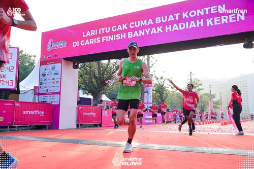 Race photo from Smartfren Run 2025 