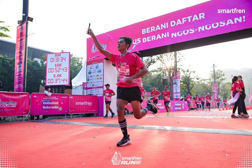 Race photo from Smartfren Run 2025 