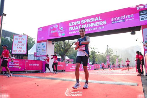 Race photo from Smartfren Run 2025 