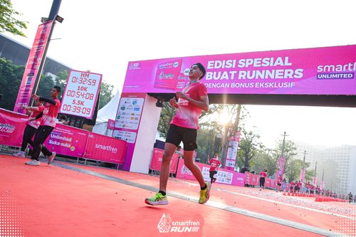 Race photo from Smartfren Run 2025 