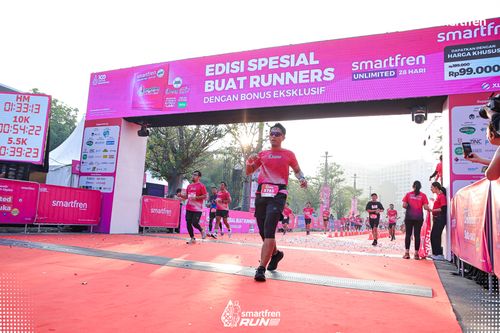 Race photo from Smartfren Run 2025 