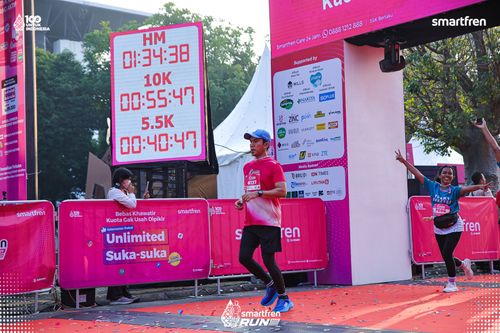 Race photo from Smartfren Run 2025 