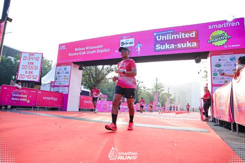 Race photo from Smartfren Run 2025 