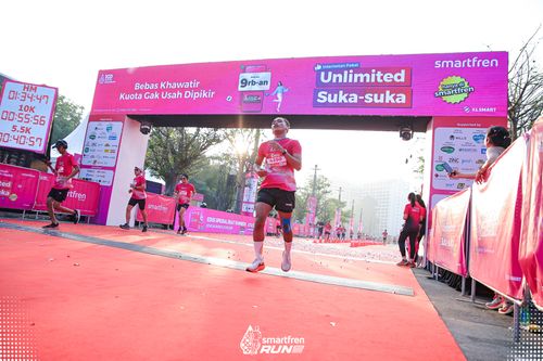 Race photo from Smartfren Run 2025 