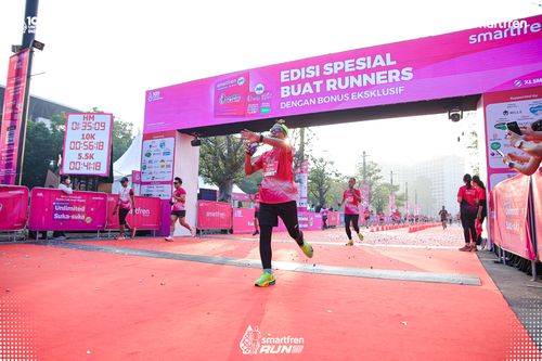 Race photo from Smartfren Run 2025 