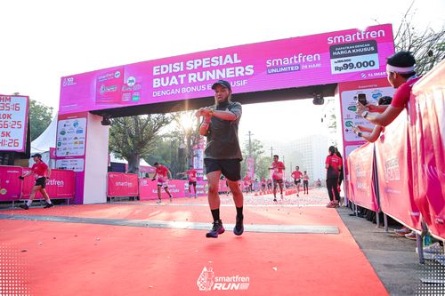 Race photo from Smartfren Run 2025 