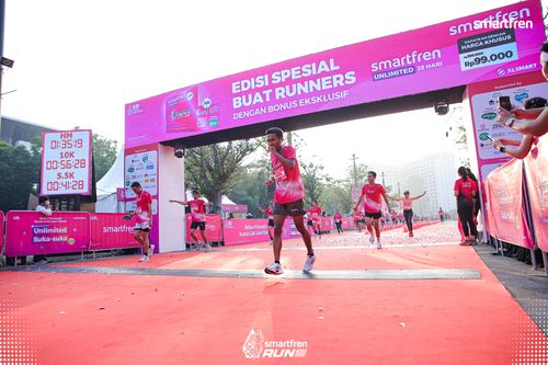Race photo from Smartfren Run 2025 