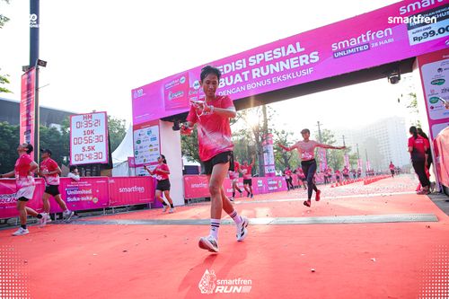 Race photo from Smartfren Run 2025 