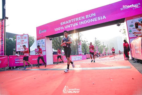 Race photo from Smartfren Run 2025 