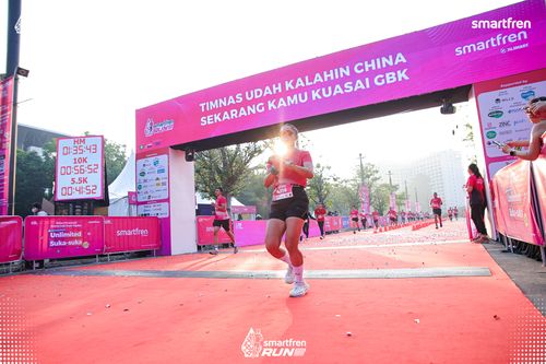 Race photo from Smartfren Run 2025 
