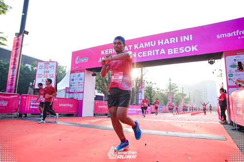 Race photo from Smartfren Run 2025 