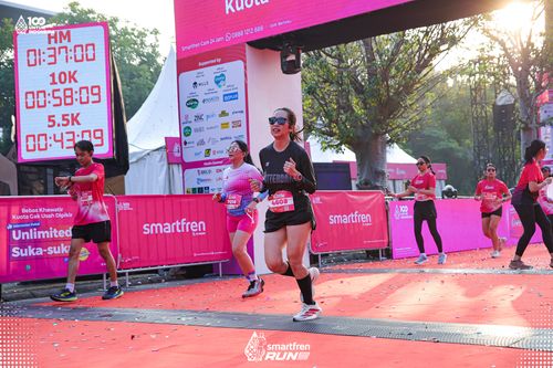 Race photo from Smartfren Run 2025 