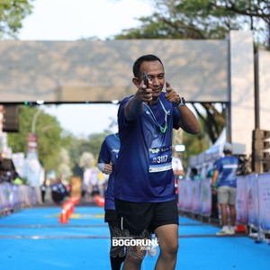 Race photo from BOGORUN 2026