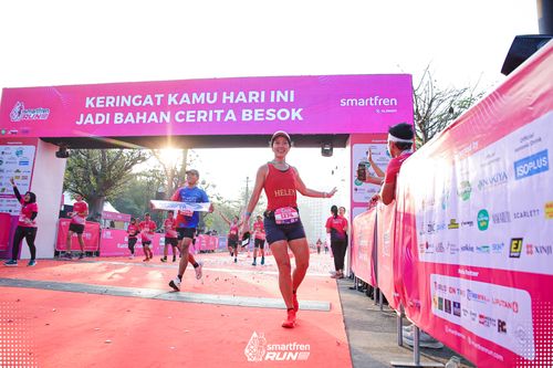 Race photo from Smartfren Run 2025 