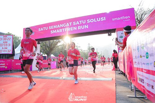 Race photo from Smartfren Run 2025 