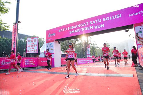 Race photo from Smartfren Run 2025 