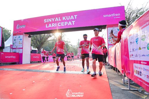 Race photo from Smartfren Run 2025 