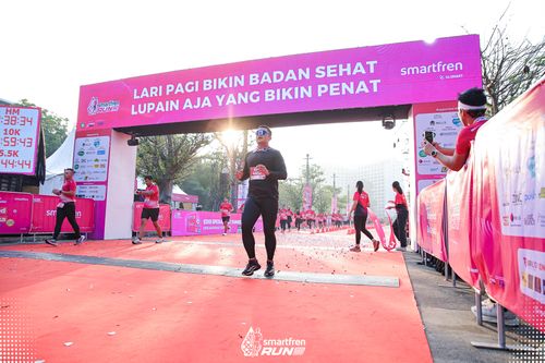 Race photo from Smartfren Run 2025 