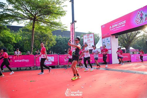 Race photo from Smartfren Run 2025 