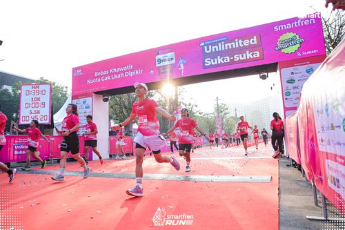 Race photo from Smartfren Run 2025 