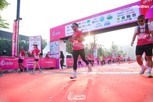 Race photo from Smartfren Run 2025 