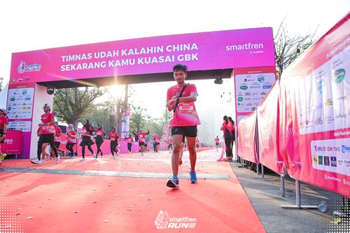 Race photo from Smartfren Run 2025 
