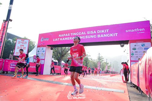 Race photo from Smartfren Run 2025 