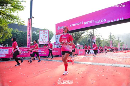 Race photo from Smartfren Run 2025 