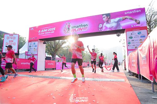 Race photo from Smartfren Run 2025 