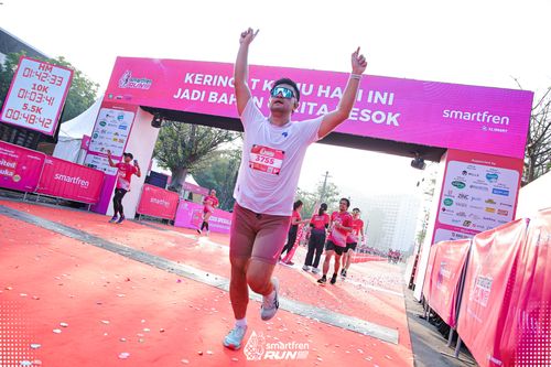 Race photo from Smartfren Run 2025 