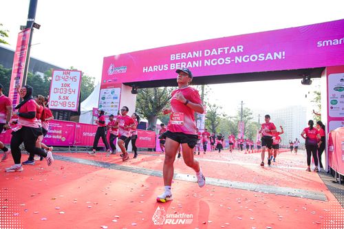 Race photo from Smartfren Run 2025 