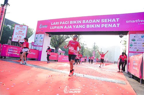 Race photo from Smartfren Run 2025 