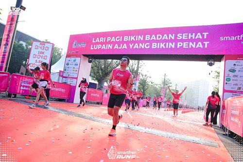 Race photo from Smartfren Run 2025 