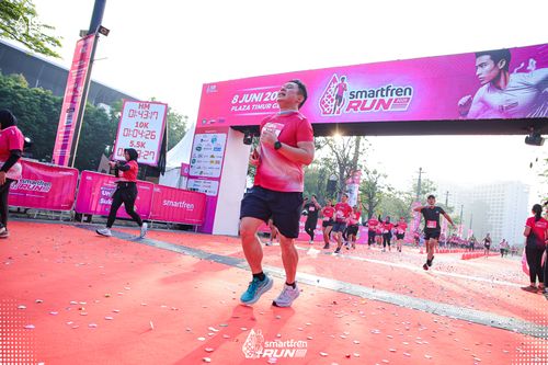Race photo from Smartfren Run 2025 