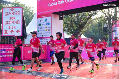 Race photo from Smartfren Run 2025 
