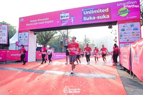 Race photo from Smartfren Run 2025 
