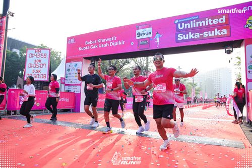 Race photo from Smartfren Run 2025 