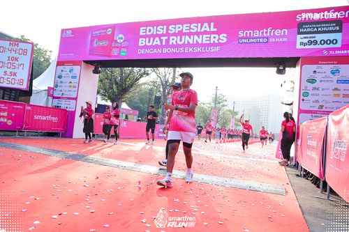 Race photo from Smartfren Run 2025 
