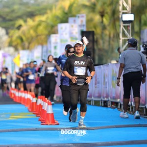 Race photo from BOGORUN 2026