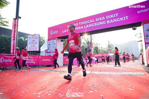 Race photo from Smartfren Run 2025 